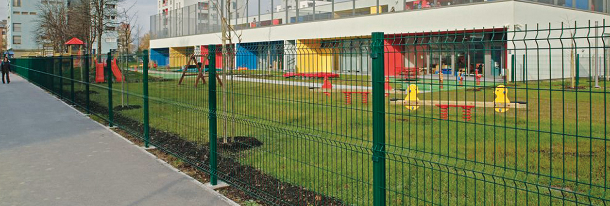 Mesh Panel Fencing Systems 8